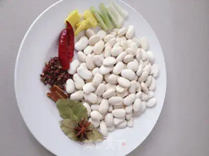 Make Spiced white kidney beans step 0