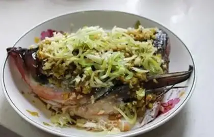 Make chopped pepper fish head step 5