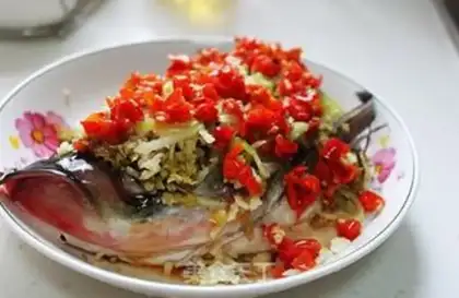 Make chopped pepper fish head step 6