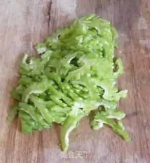 Make Cold balsam pear step 2