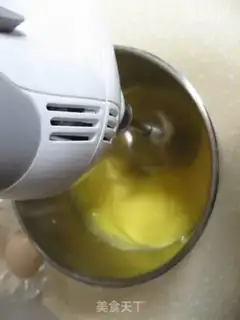 Make egg yolk cream paste step 9