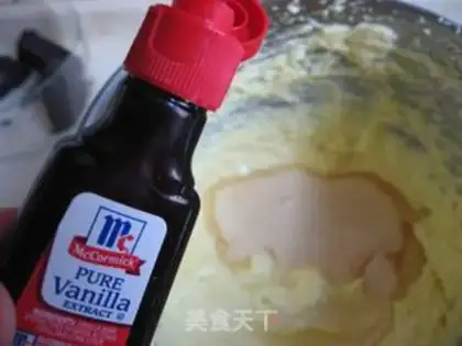 Make egg yolk cream paste step 12