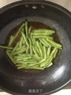 Make Minced pork, olive, green beans step 8
