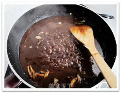 Make Shredded pork in Beijing sauce step 7