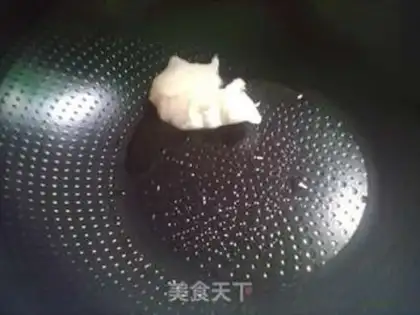 Make Fried rice with cabbage sauce and radish step 1