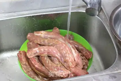Make Spicy duck neck step 9