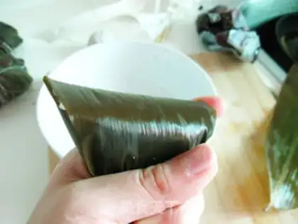 Make Raisin bean paste rice dumplings step 5