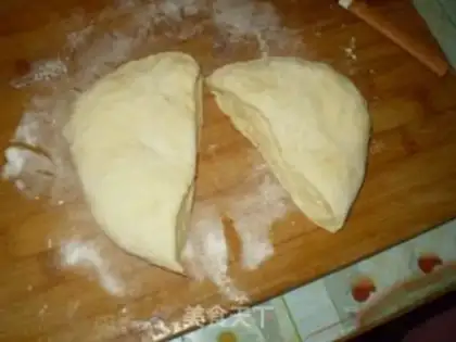 Make green onion pancake step 4
