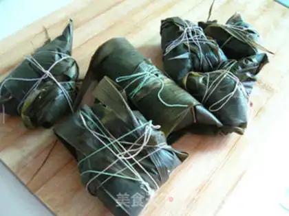 Make Raisin bean paste rice dumplings step 6