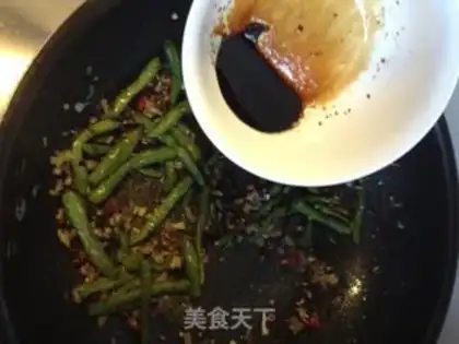 Make Minced pork, olive, green beans step 15