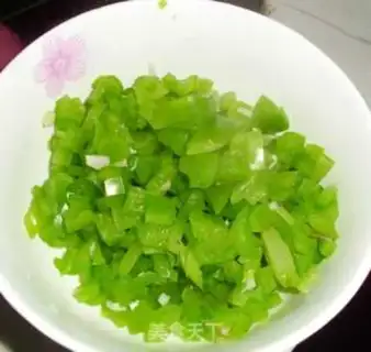 Make Green vegetables and pork wonton step 2