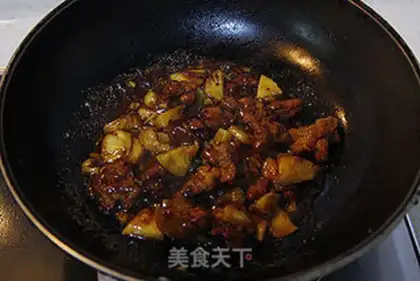Make Sweet and sour pork with spicy pineapple step 5