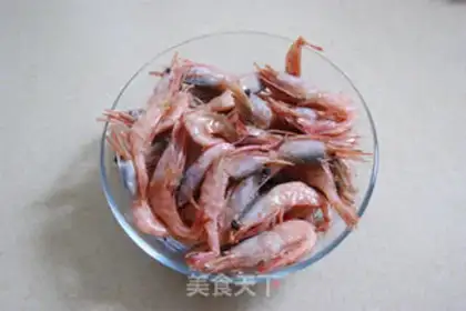 Make Finger sucking tea fragrant Arctic shrimp step 3