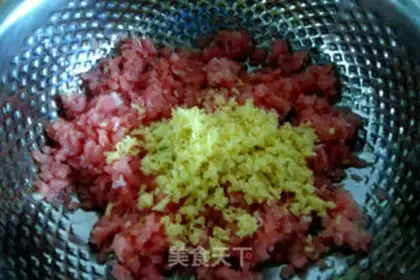 Make Northeast Chinese cabbage dumplings step 12
