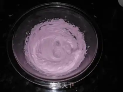Make Xiangyu Fruit Cake step 2