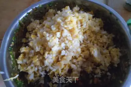 Make Northeast Chinese cabbage dumplings step 15