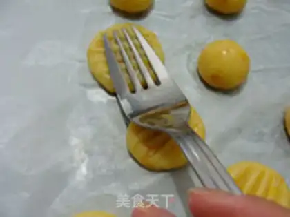 Make sugar-stained orange peel cookies step 9