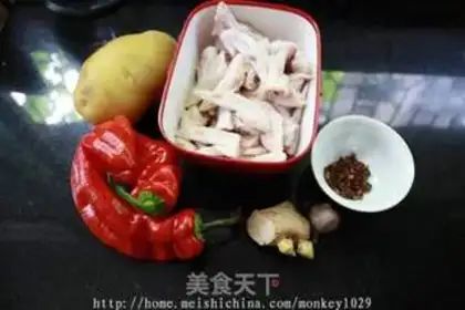 Make Braised fins with spicy potatoes step 0