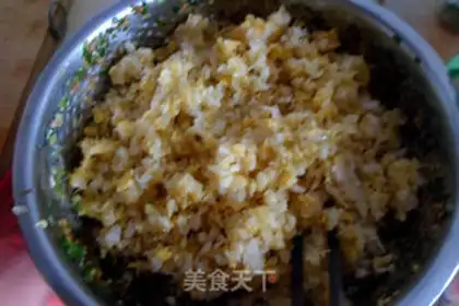 Make Northeast Chinese cabbage dumplings step 17