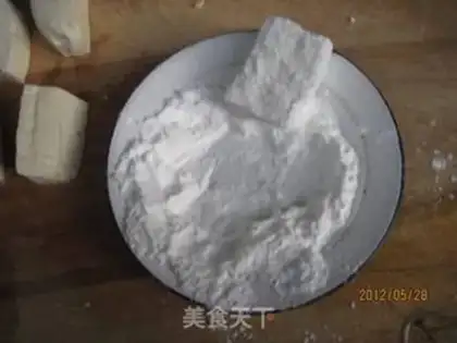 Make Maotai-flavored tofu with sauce step 1