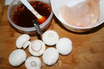 Make Sichuan-style bangbang chicken step 0