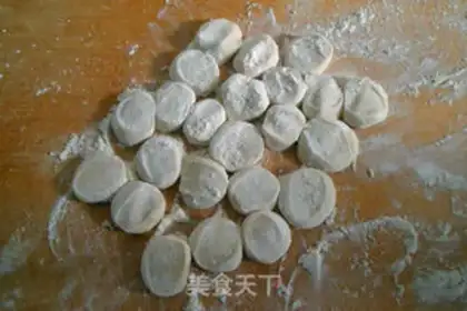 Make Northeast Chinese cabbage dumplings step 20