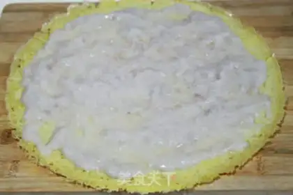 Make Egg skin perch roll step 4