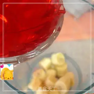 Make Rose banana milkshake step 6