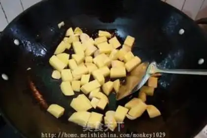 Make Braised fins with spicy potatoes step 5