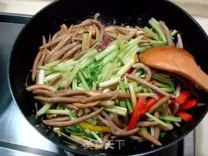 Make stir-fried buckwheat fish step 12