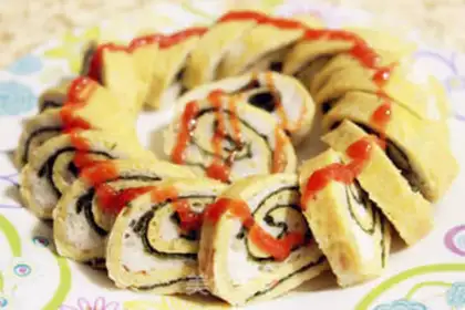 Make Egg skin perch roll step 7