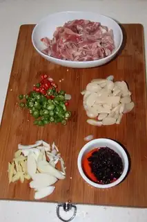 Make Make stir-fried chicken gizzards skillfully step 0