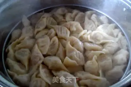 Make Northeast Chinese cabbage dumplings step 29