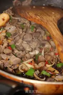 Make Make stir-fried chicken gizzards skillfully step 4