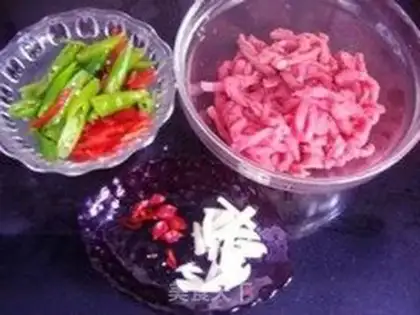 Make Shredded beef with pepper step 0
