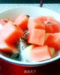 Make yogurt salad step 0