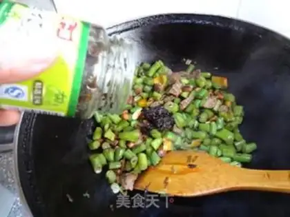 Make diced bean and olive vegetable step 8