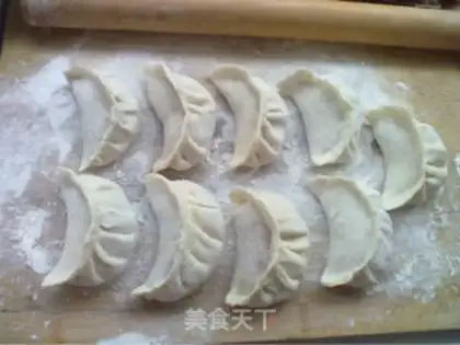 Make Fresh meat dumplings step 7