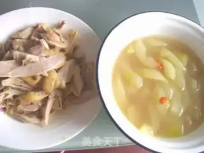 Make Hand-shredded chicken and cucumber soup step 6