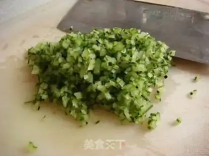 Make stir-fried edame with watermelon peel step 2