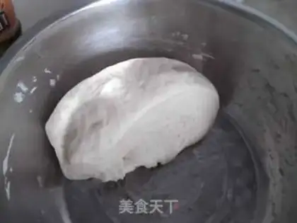 Make Sesame cakes with sesame sauce step 0