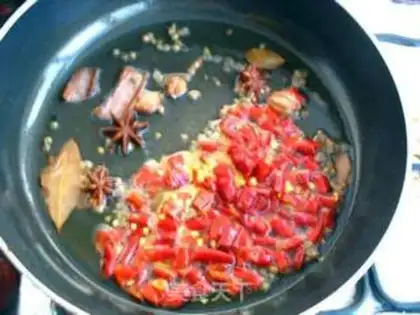 Make spicy oil step 3