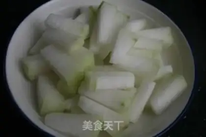 Make Shrimp and winter melon strips step 0
