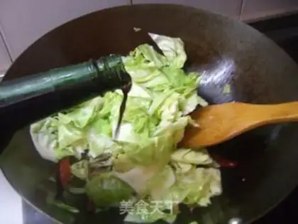 Make Hot and sour cabbage step 2