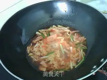 Make Fried rice cake with spicy cabbage step 3