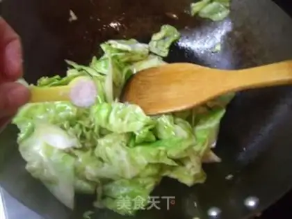 Make Hot and sour cabbage step 4