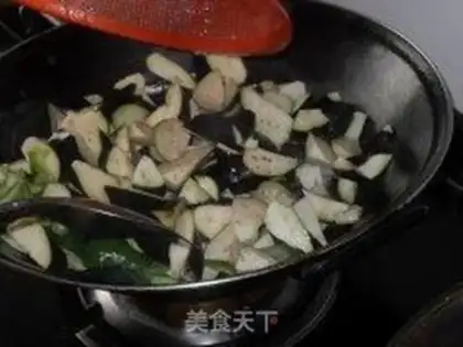 Make braised eggplant in oil step 1