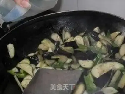 Make braised eggplant in oil step 3