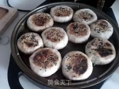 Make Sesame cakes with sesame sauce step 11