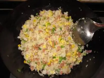 Make egg fried rice step 5